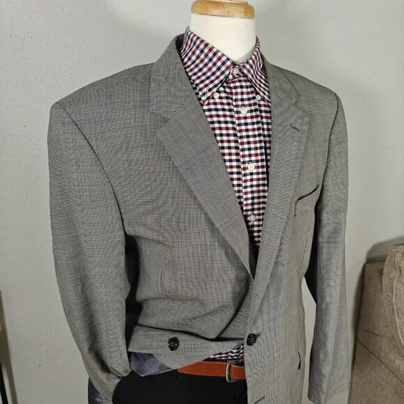 JOS A BANK Men's‎ Sport Coat Blazer Two Button Gray Houndstooth Wool Size 42L